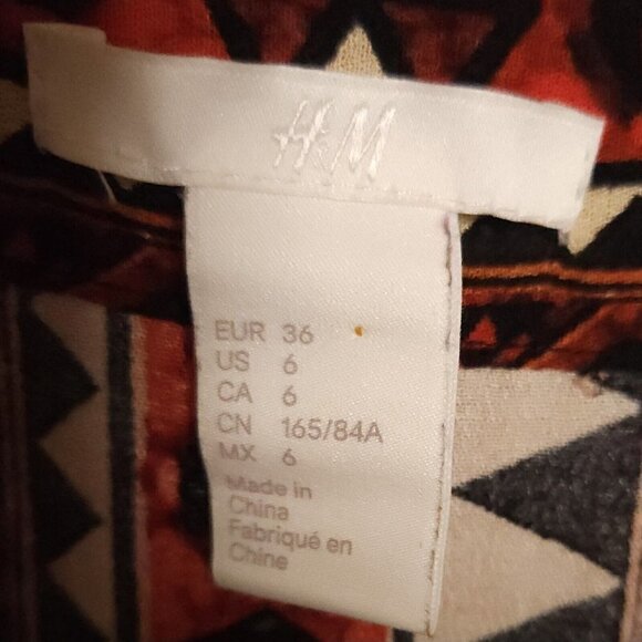 H&M Red Silky Southwestern Sleeveless Top 6 - Picture 4 of 5